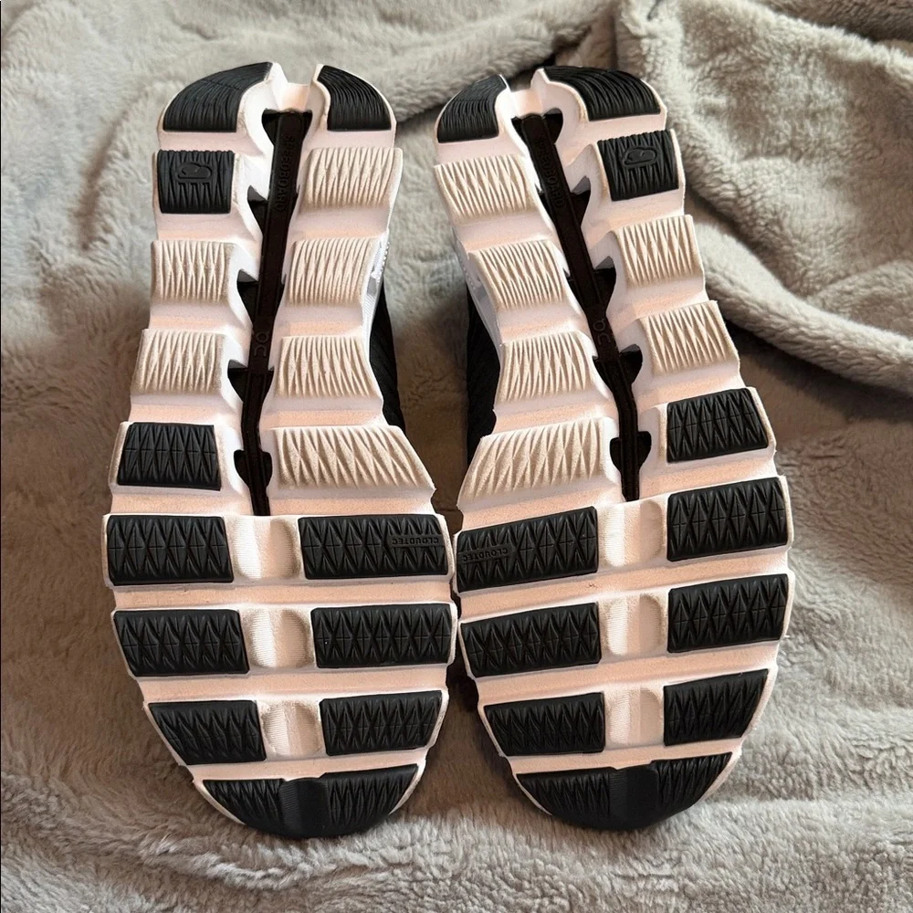 On Running Women’s Black & White CloudTec Running Sneakers - Picture 9 of 13